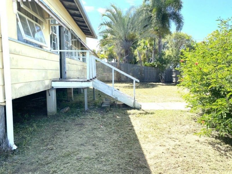120 Powell Street, Bowen QLD 4805