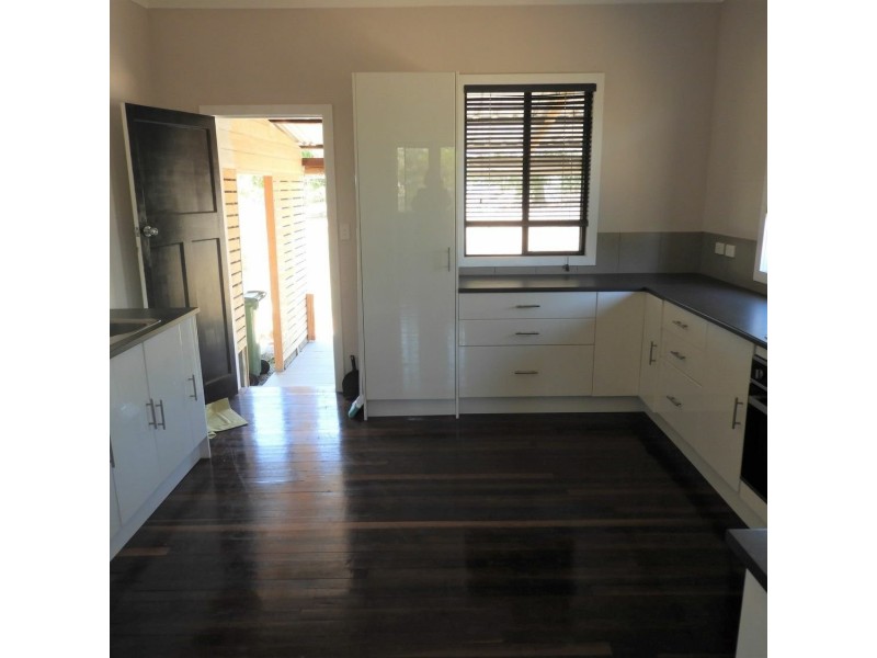 34 Brisbane Street, Bowen QLD 4805