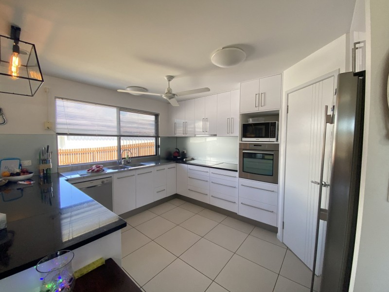 7 Silk Road, Bowen QLD 4805