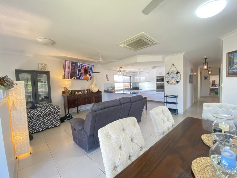 7 Silk Road, Bowen QLD 4805