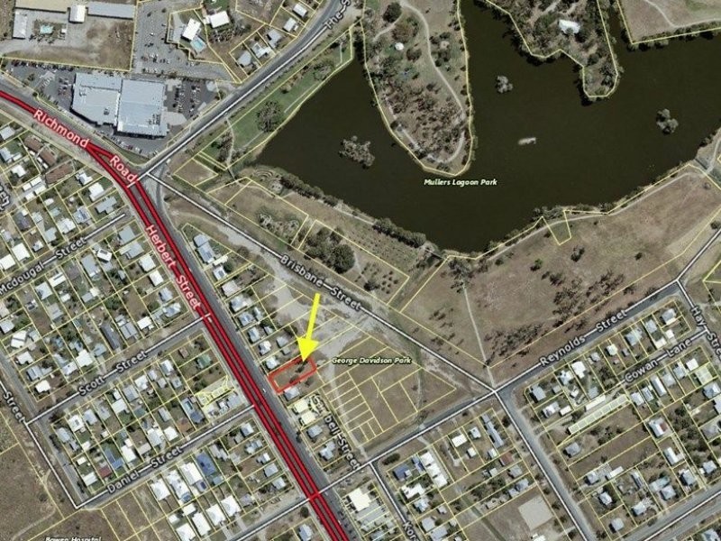 112 Herbert Street, Bowen QLD 4805