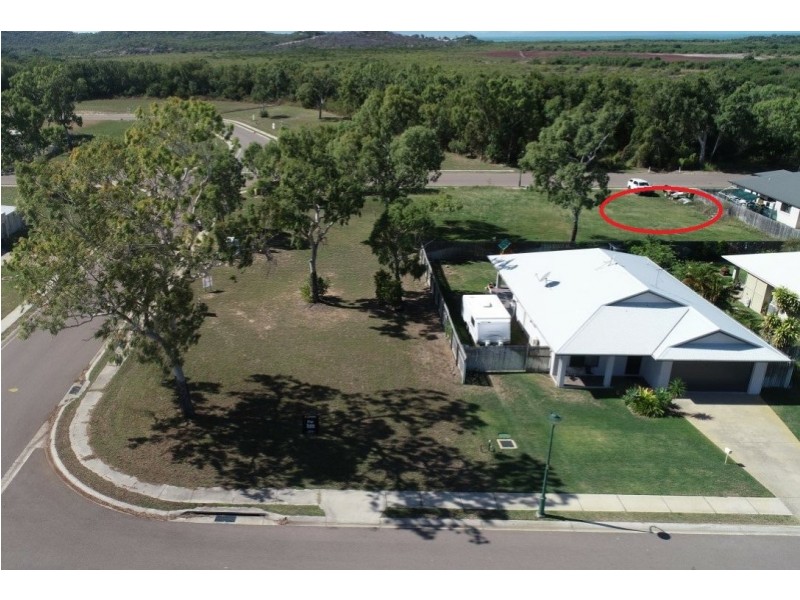9 Crofton Street, Bowen QLD 4805