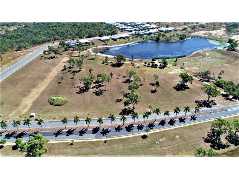 19 Ocean view Drive, Bowen QLD 4805