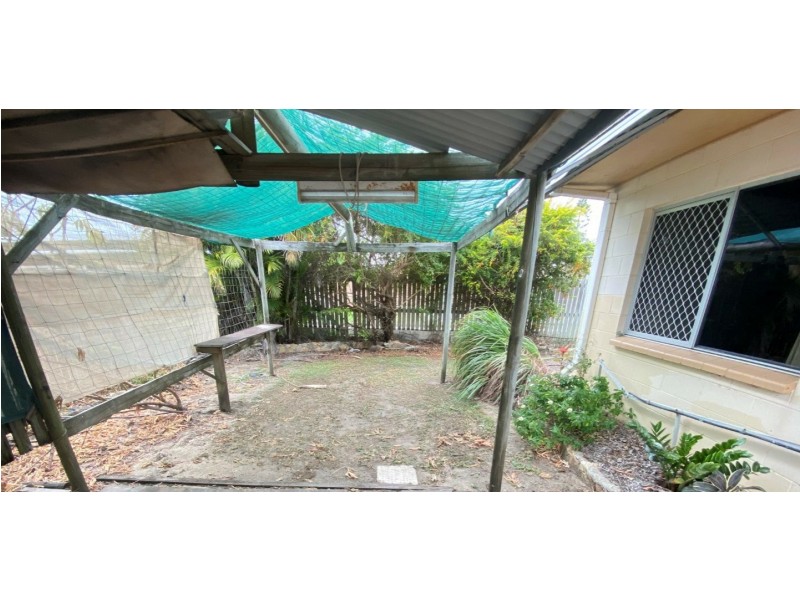4/89 Powell Street, Bowen QLD 4805