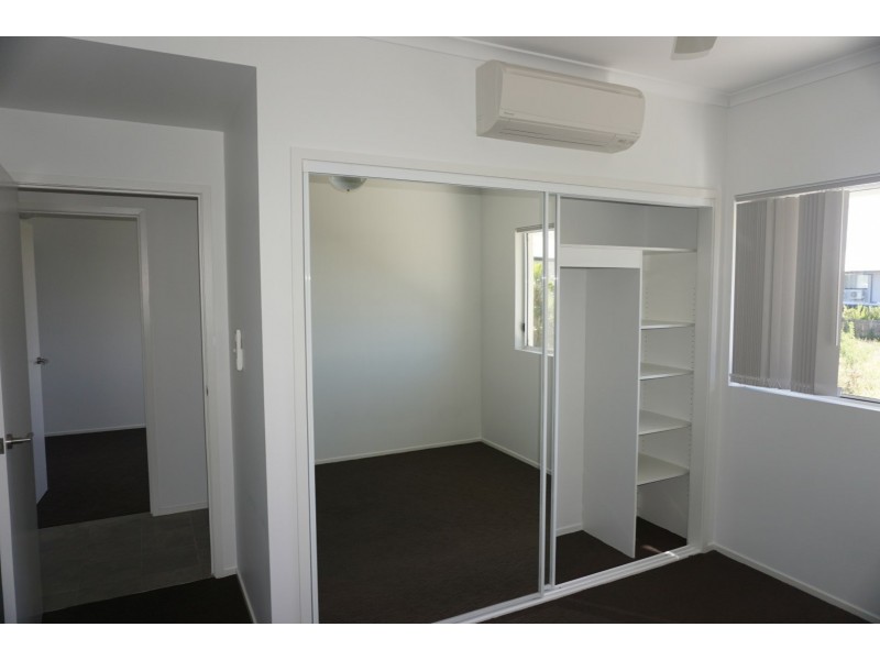 11/10 William Street, Bowen QLD 4805