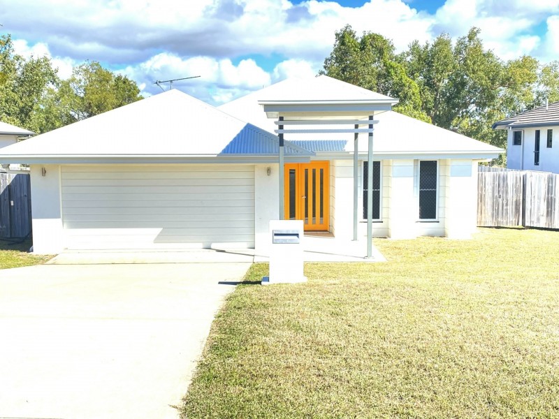 10 Fairway Drive, Bowen QLD 4805