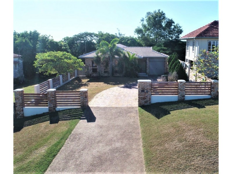 4A Kennedy Street, Bowen QLD 4805