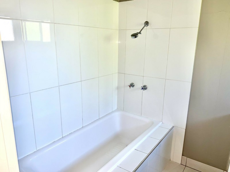 4A Kennedy Street, Bowen QLD 4805