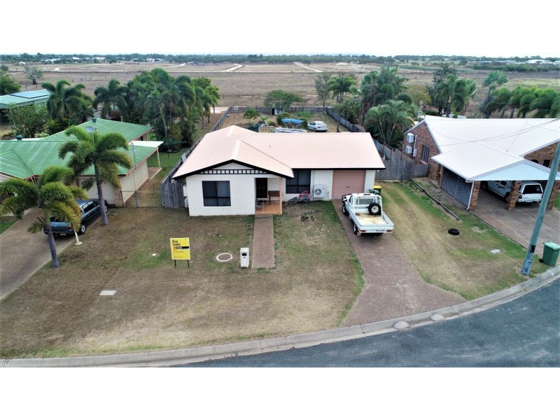 17 Dove, Bowen QLD 4805