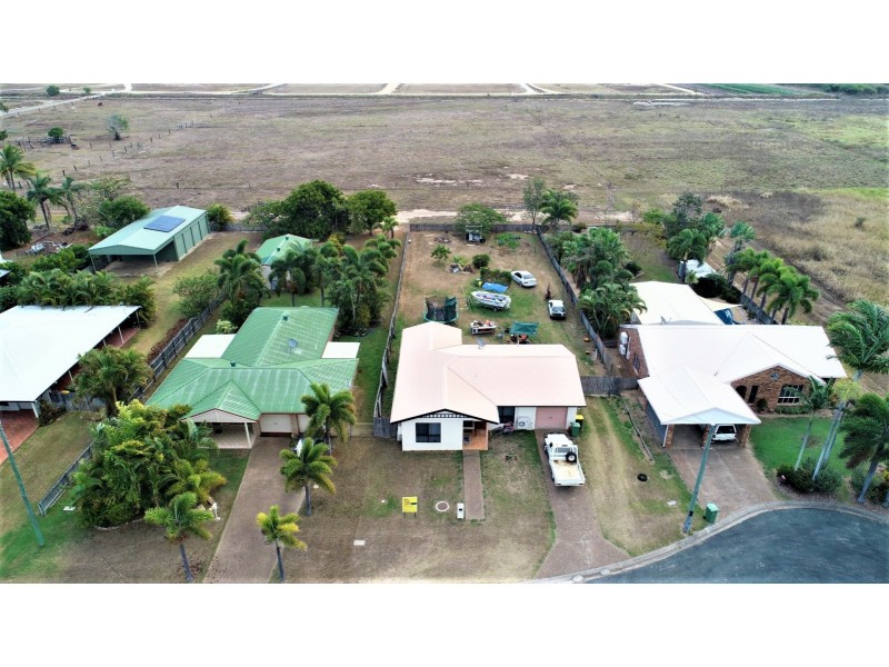 17 Dove, Bowen QLD 4805
