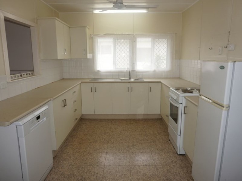 20 Gilbert Street, Bowen QLD 4805