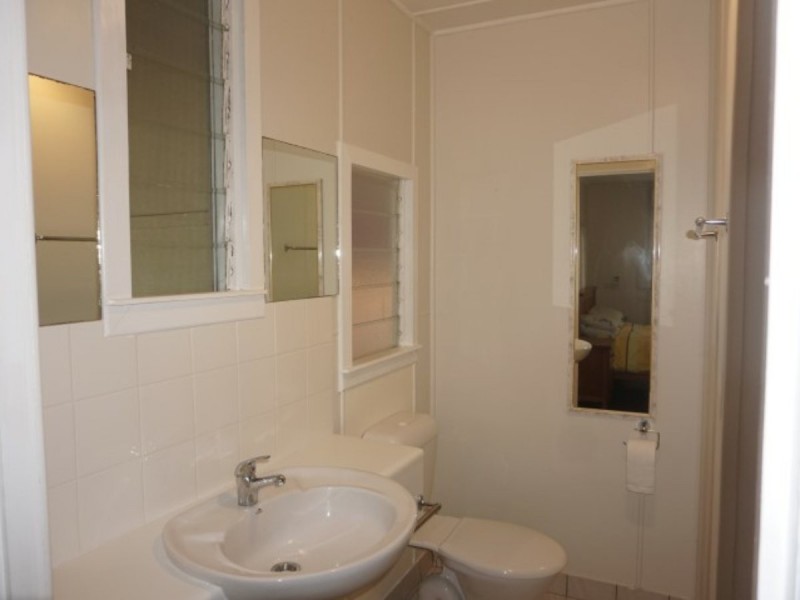 20 Gilbert Street, Bowen QLD 4805