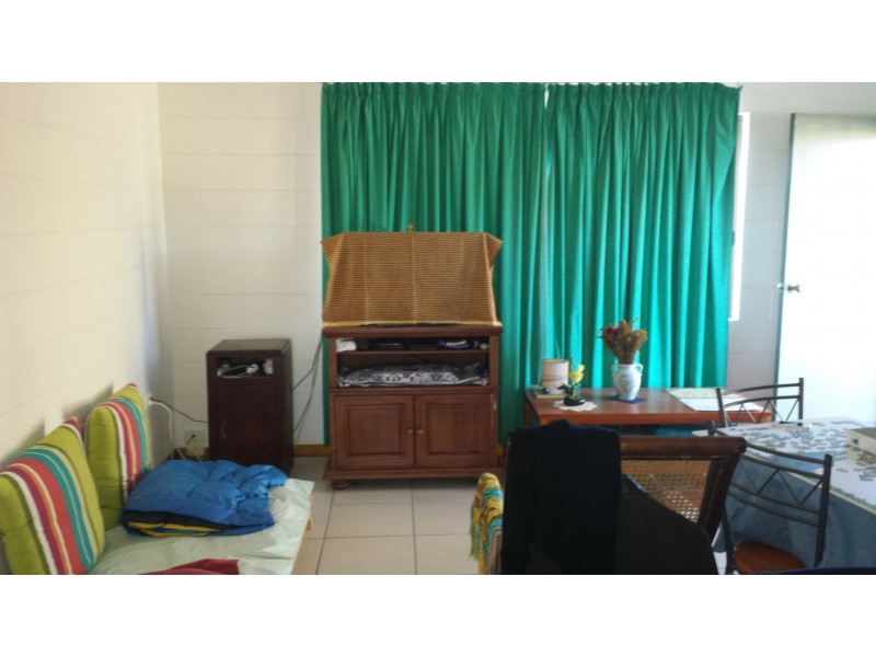 Unit 1/2A Powell Street, Bowen QLD 4805