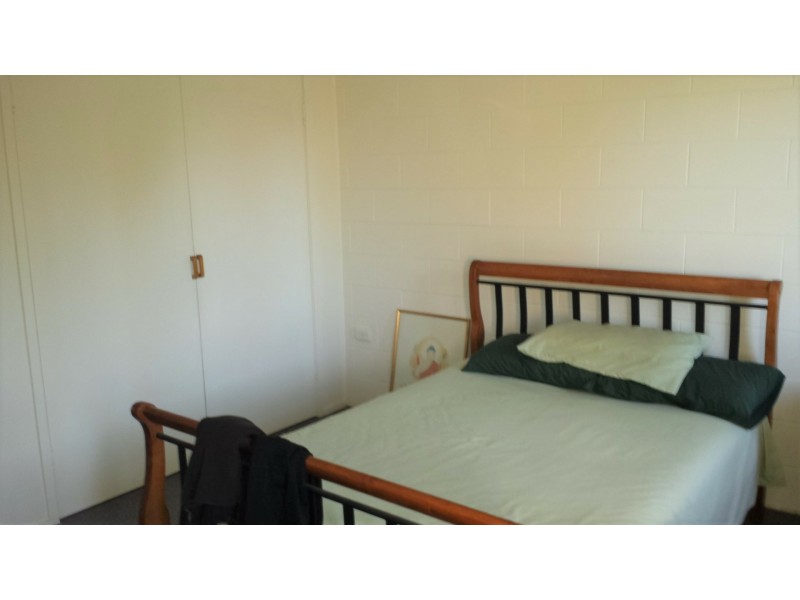 Unit 1/2A Powell Street, Bowen QLD 4805