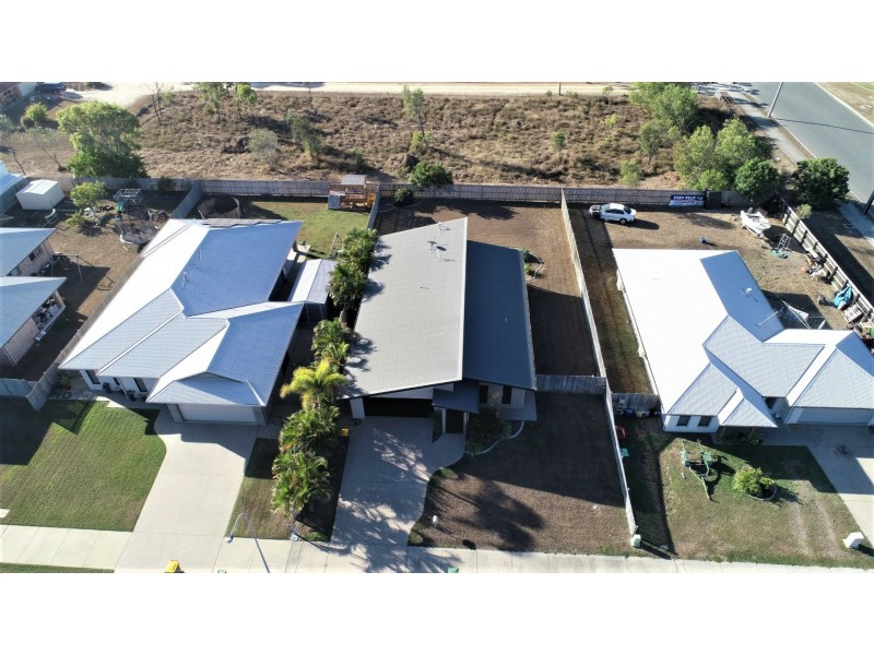 4 Banks Drive, Bowen QLD 4805