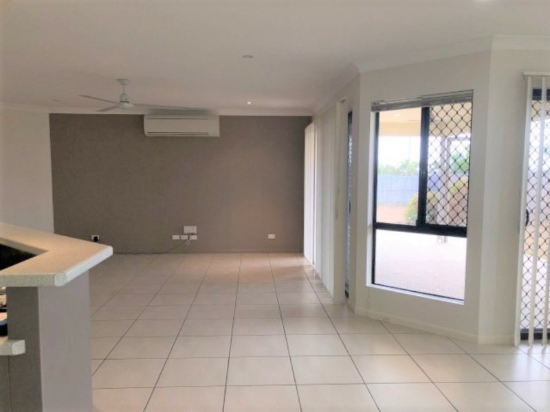 4 Banks Drive, Bowen QLD 4805