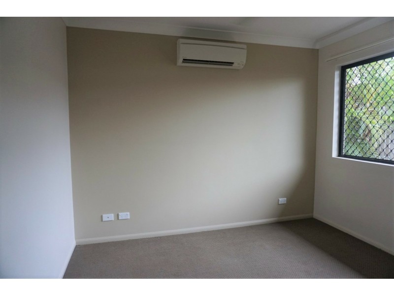 4 Banks Drive, Bowen QLD 4805