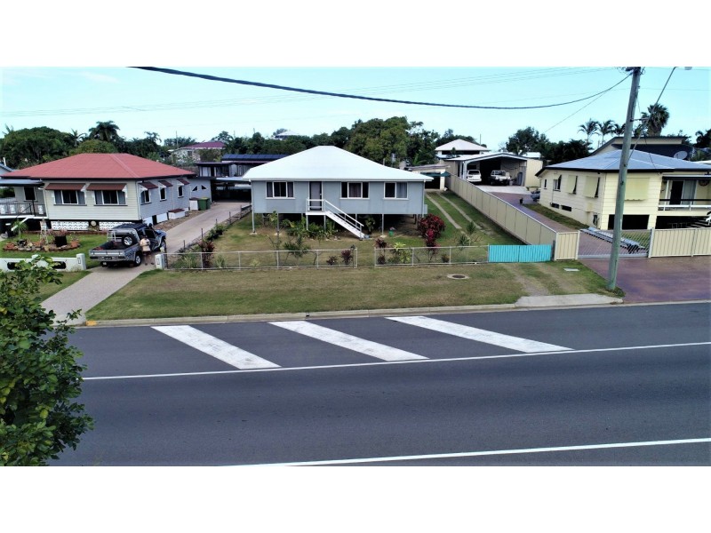 35 Livingstone Street, Bowen QLD 4805