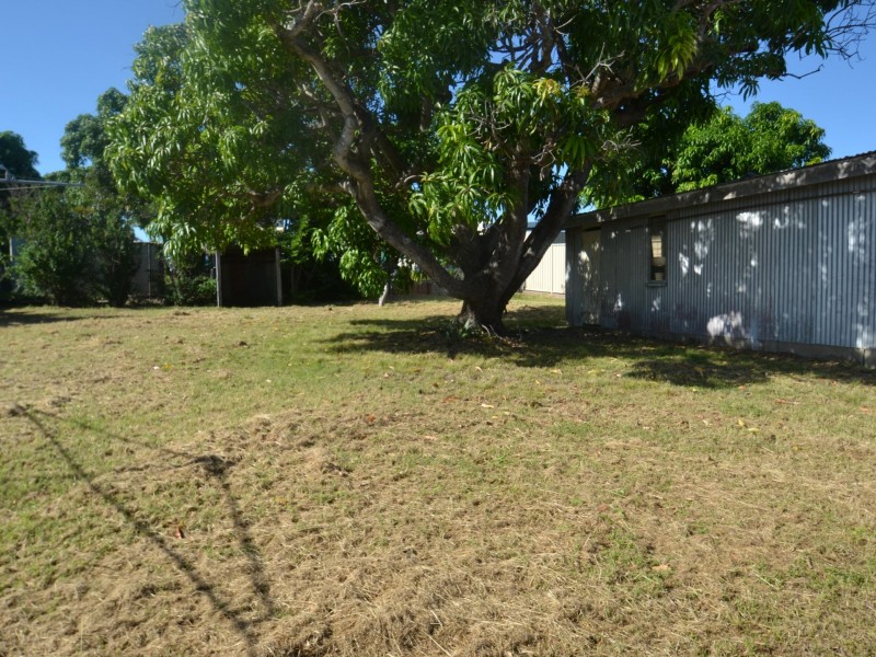 35 Livingstone Street, Bowen QLD 4805