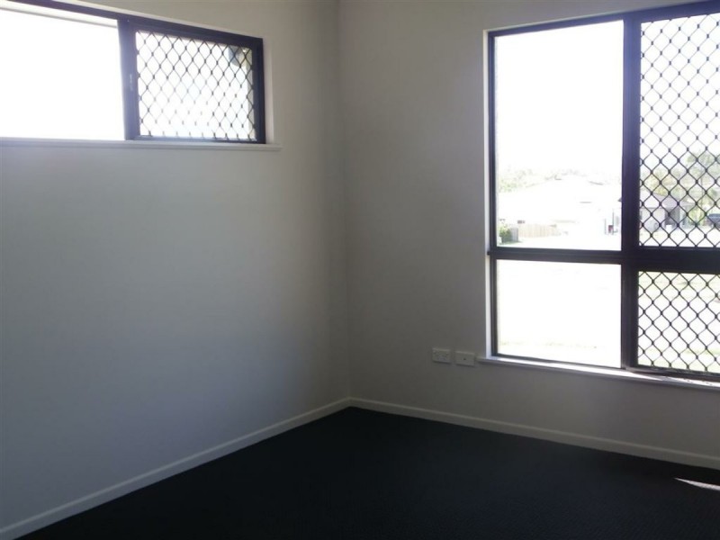 2 Seacove Crescent, Bowen QLD 4805