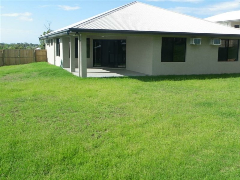 2 Seacove Crescent, Bowen QLD 4805