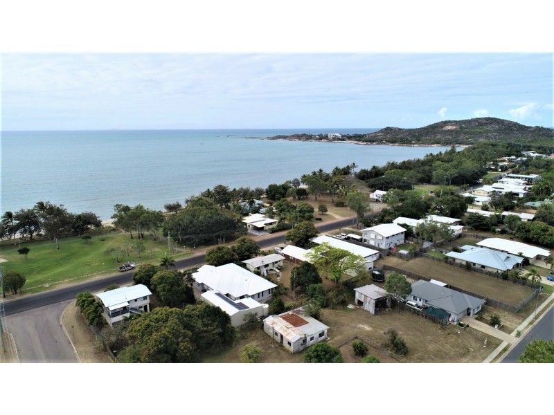 77a Horseshoe Bay Road, Bowen QLD 4805