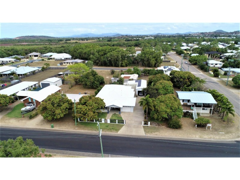 77a Horseshoe Bay Road, Bowen QLD 4805