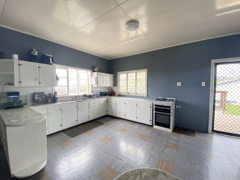 112 Hillview Road, Bowen QLD 4805