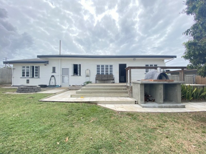 112 Hillview Road, Bowen QLD 4805