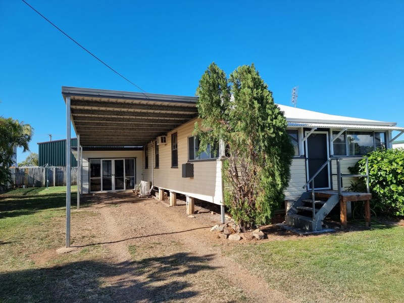 52 Pitcain Avenue, Bowen QLD 4805