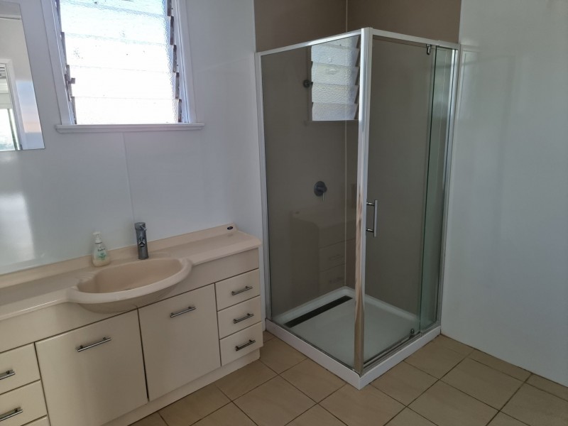 52 Pitcain Avenue, Bowen QLD 4805