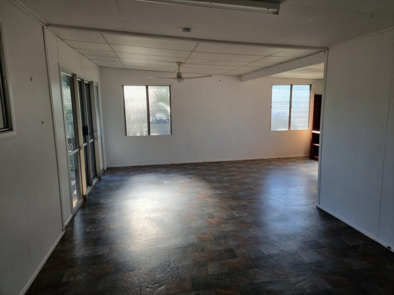 52 Pitcain Avenue, Bowen QLD 4805