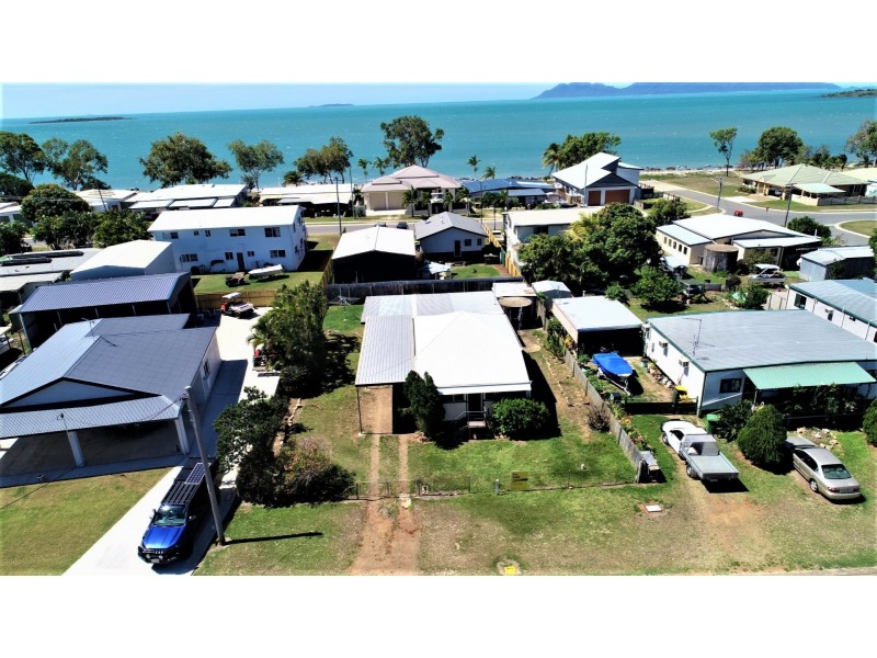 52 Pitcain Avenue, Bowen QLD 4805