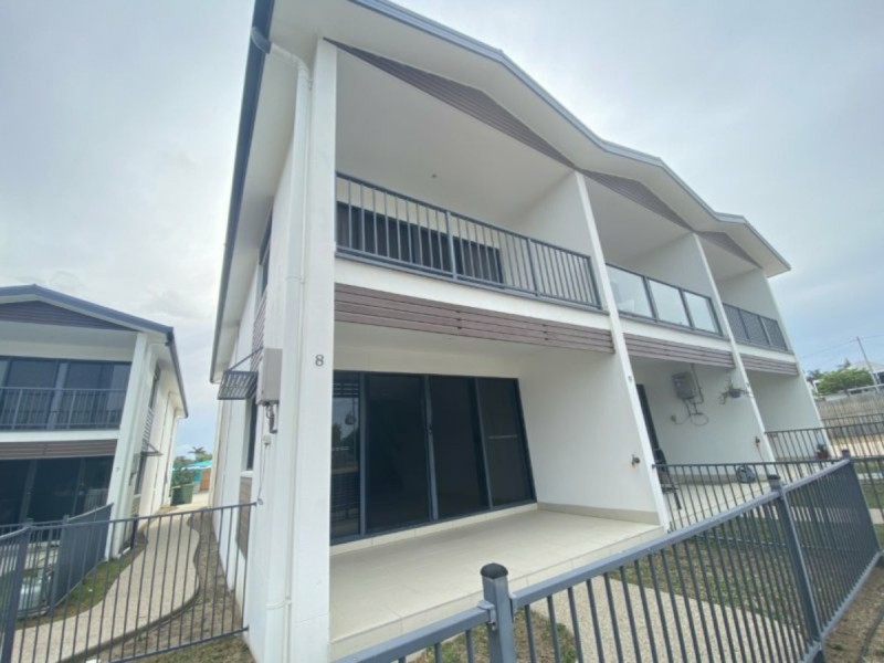 Unit 8 74A Powell Street, Bowen QLD 4805