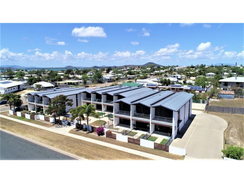 Unit 8 74A Powell Street, Bowen QLD 4805