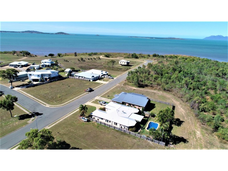 142 Ocean View Drive, Bowen QLD 4805
