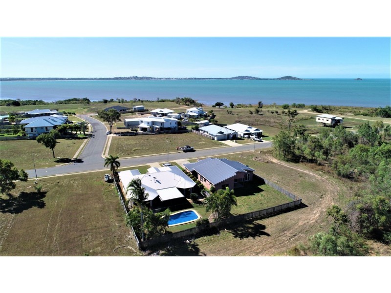142 Ocean View Drive, Bowen QLD 4805