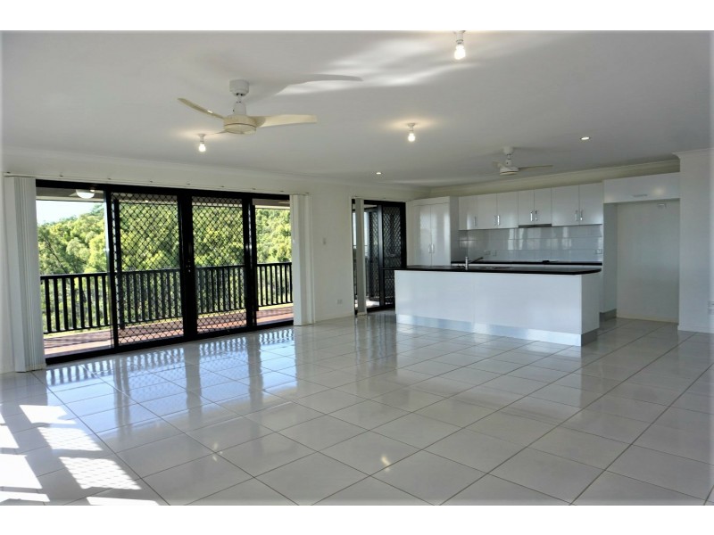 19 Links Road, Bowen QLD 4805