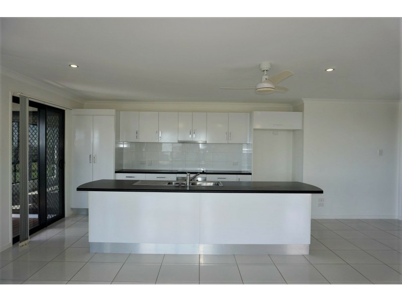 19 Links Road, Bowen QLD 4805