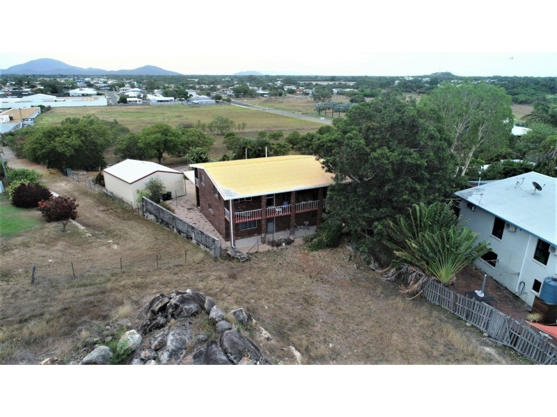 77 Hillview Road, Bowen QLD 4805