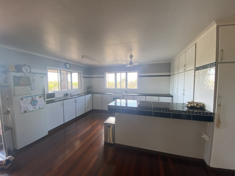 77 Hillview Road, Bowen QLD 4805