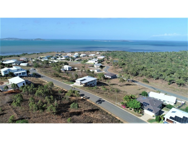 14 Grandview Terrace, Bowen QLD 4805