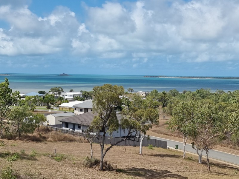 14 Grandview Terrace, Bowen QLD 4805