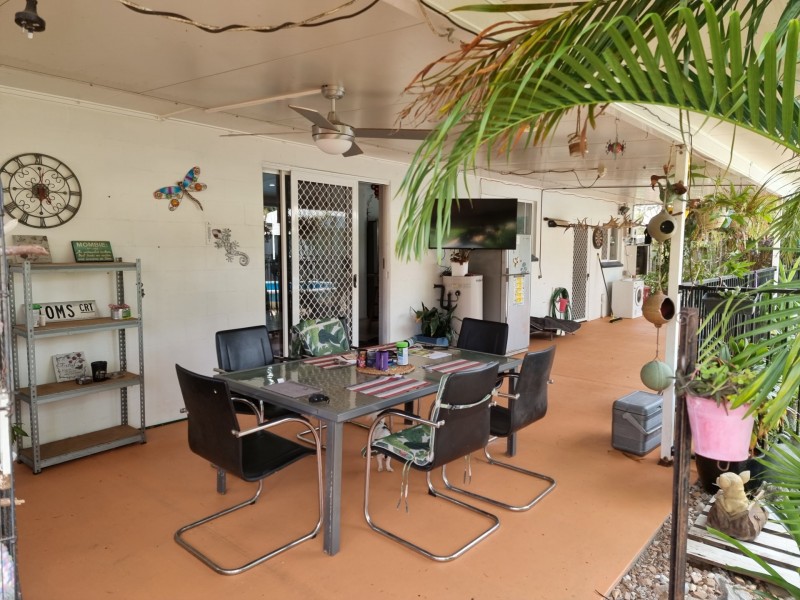 9 Suthers Street, Bowen QLD 4805