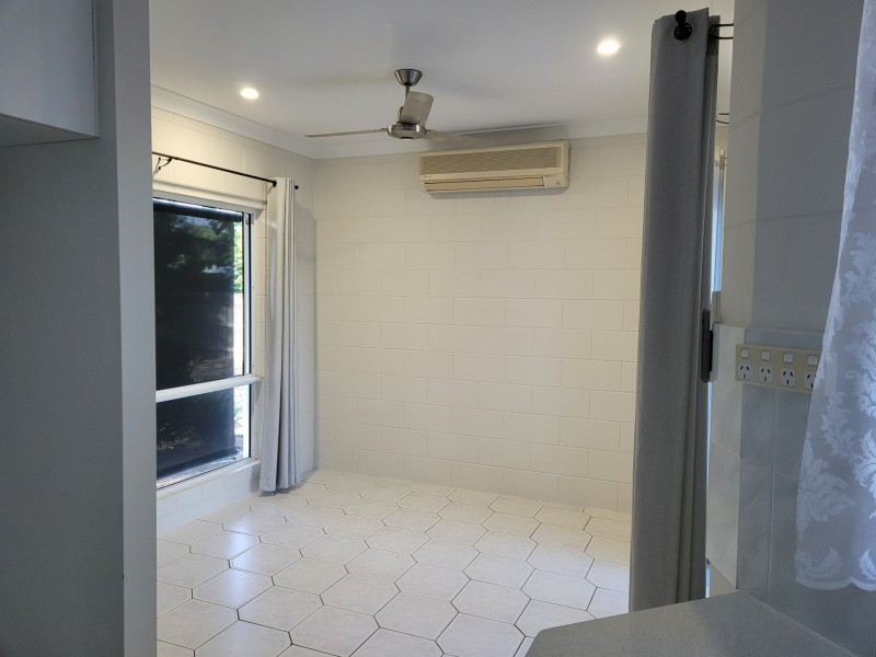 3 Oak Crescent, Bowen QLD 4805