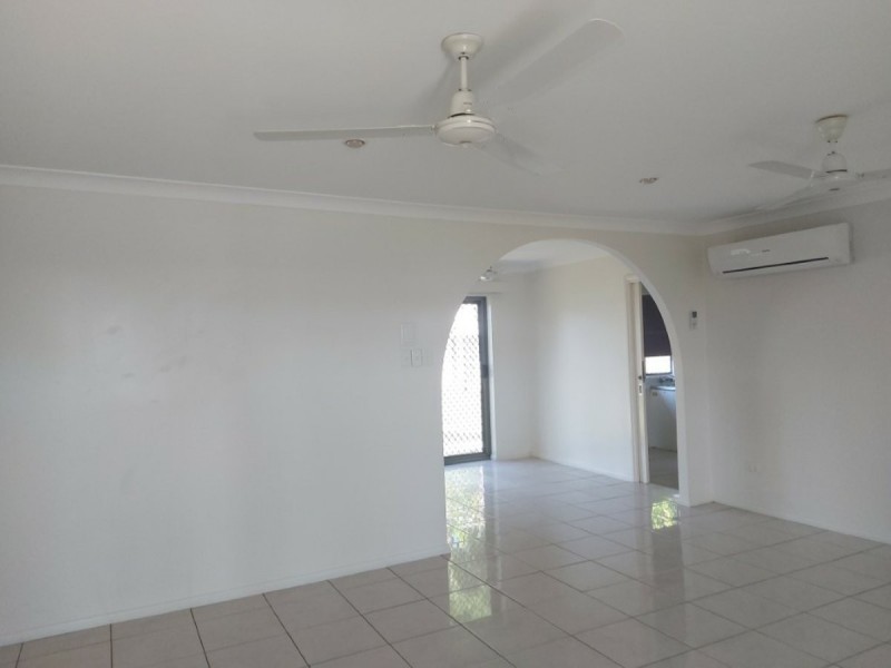 6 Oak Crescent, Bowen QLD 4805