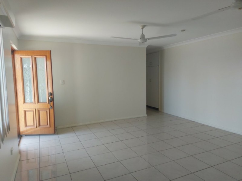 6 Oak Crescent, Bowen QLD 4805
