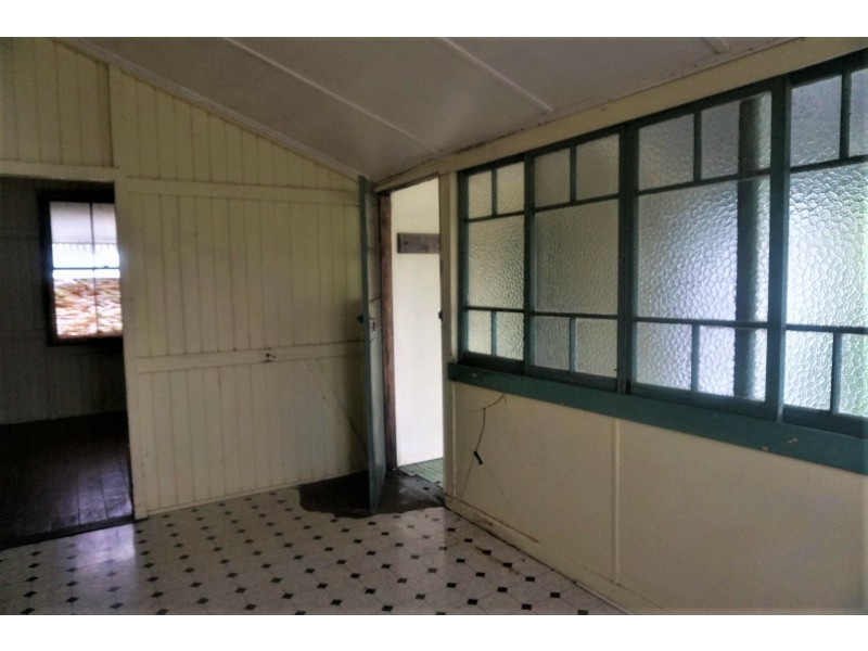 8 George Street, Bowen QLD 4805