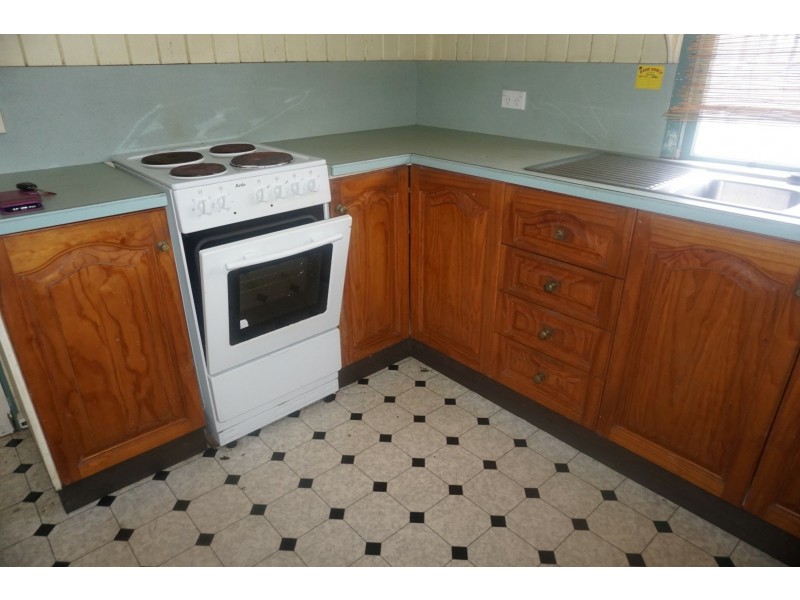 8 George Street, Bowen QLD 4805