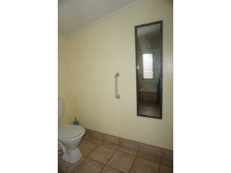 8 George Street, Bowen QLD 4805